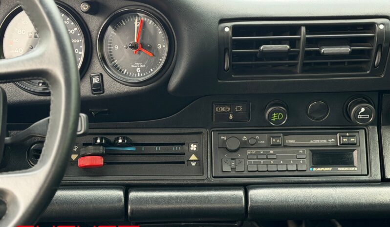 Porsche 911 Carrera 3.2 Cabriolet 1987 complet