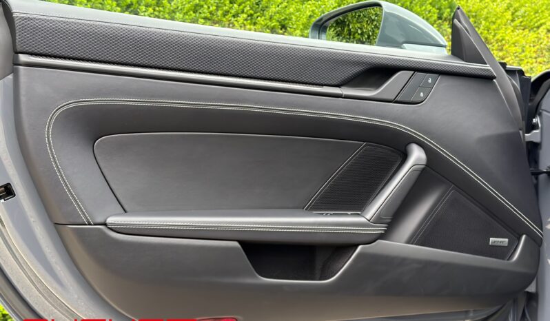 Porsche 992 GT3 Touring 2023 complet