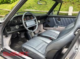 Porsche 911 Carrera 3.2 Cabriolet “Jubilé” 1988 complet
