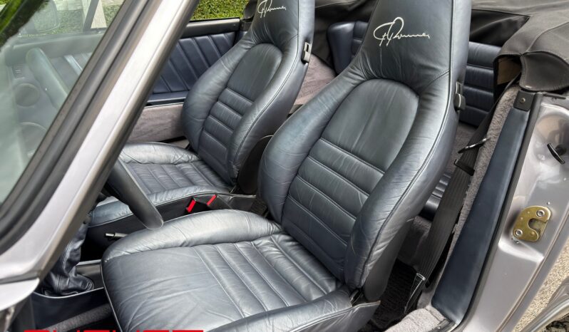 Porsche 911 Carrera 3.2 Cabriolet “Jubilé” 1988 complet