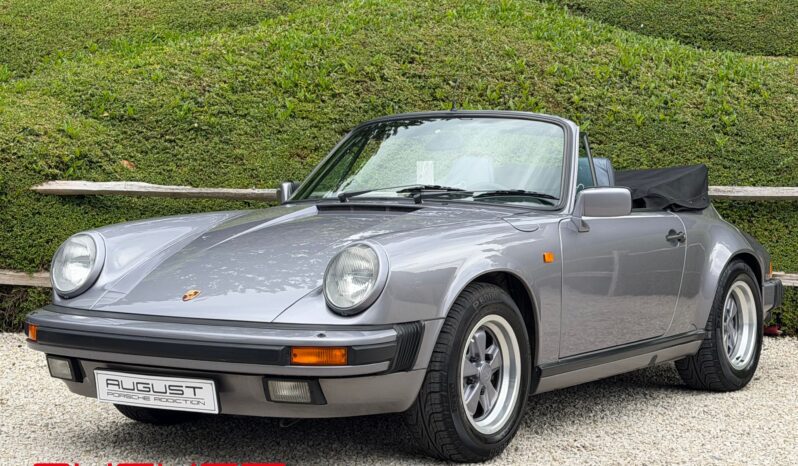 Porsche 911 Carrera 3.2 Cabriolet “Jubilé” 1988 complet