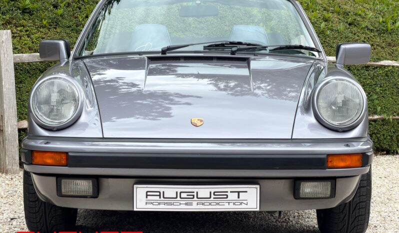 Porsche 911 Carrera 3.2 Cabriolet “Jubilé” 1988 complet