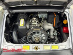Porsche 911 Carrera 3.2 Cabriolet “Jubilé” 1988 complet