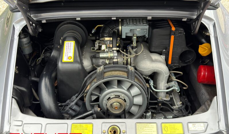Porsche 911 Carrera 3.2 Cabriolet “Jubilé” 1988 complet