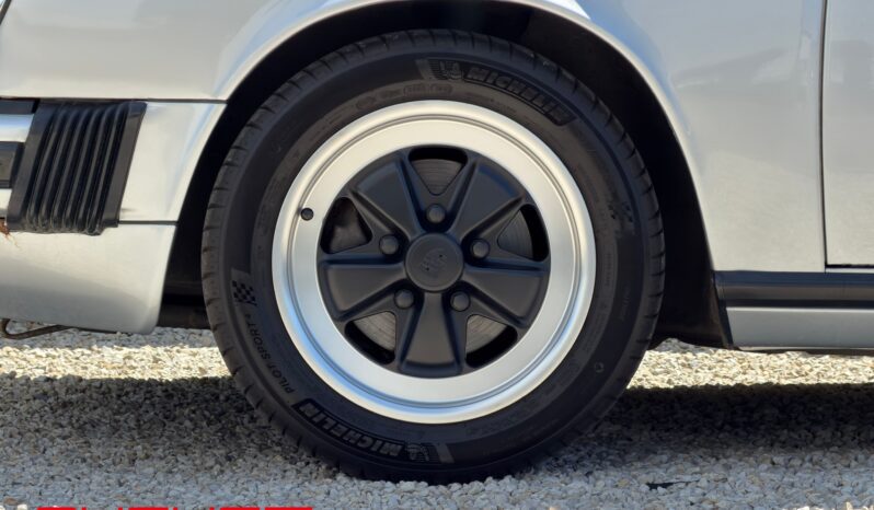 Porsche 911 2.7 Targa 1977 complet