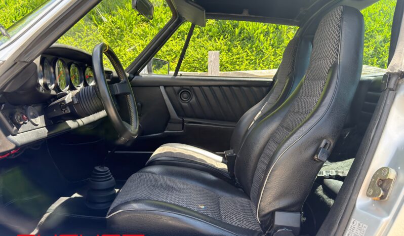 Porsche 911 2.7 Targa 1977 complet