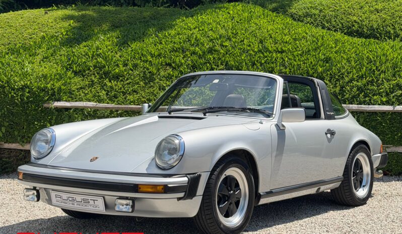 Porsche 911 2.7 Targa 1977 complet