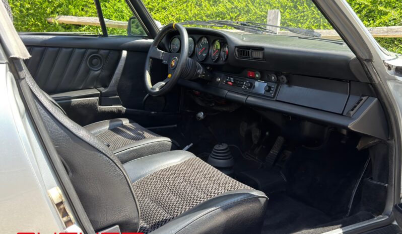 Porsche 911 2.7 Targa 1977 complet