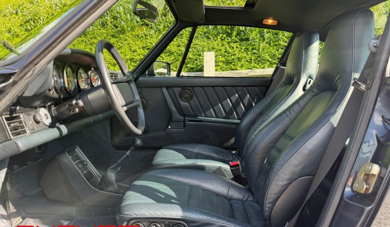 Porsche 930 Turbo 3.3 1989 complet