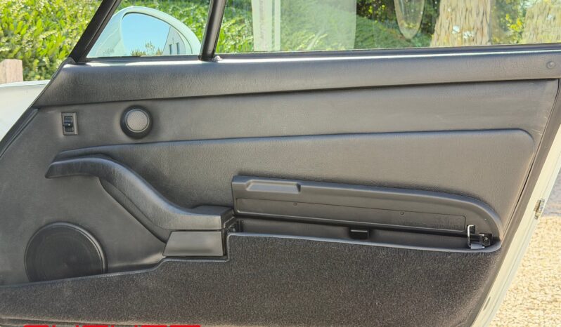 Porsche 993 Carrera 2 S 1997 complet