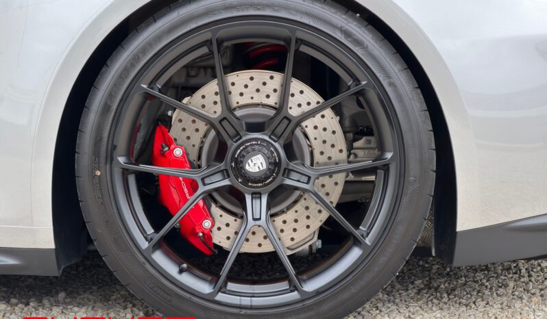 Porsche 992 GT3 Touring 2024 complet