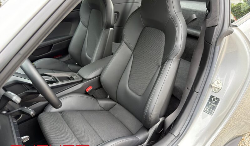 Porsche 992 GT3 Touring 2024 complet